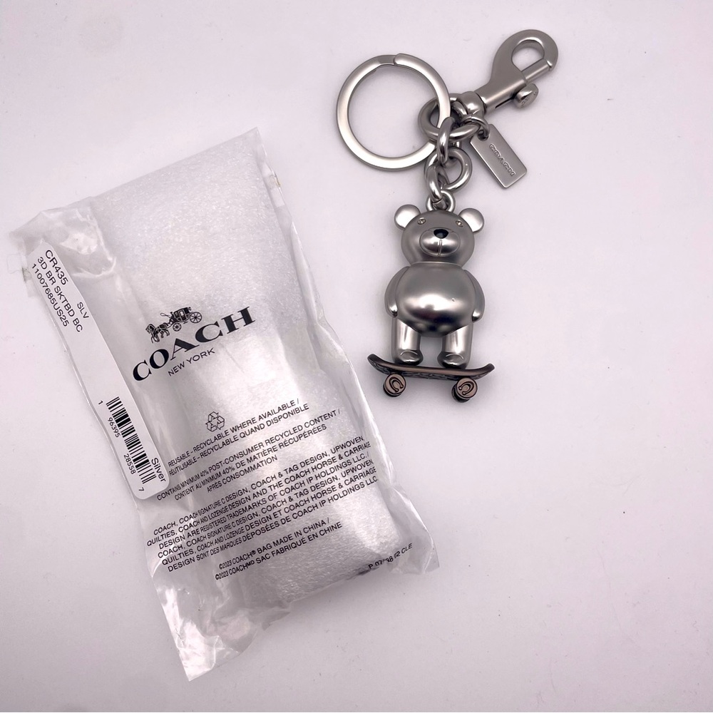 ✨LAST 1!✨ COACH | Limited Edition | Skateboarding Bear Bag Charm (Brand New!) 💘 - Picture 5 of 14